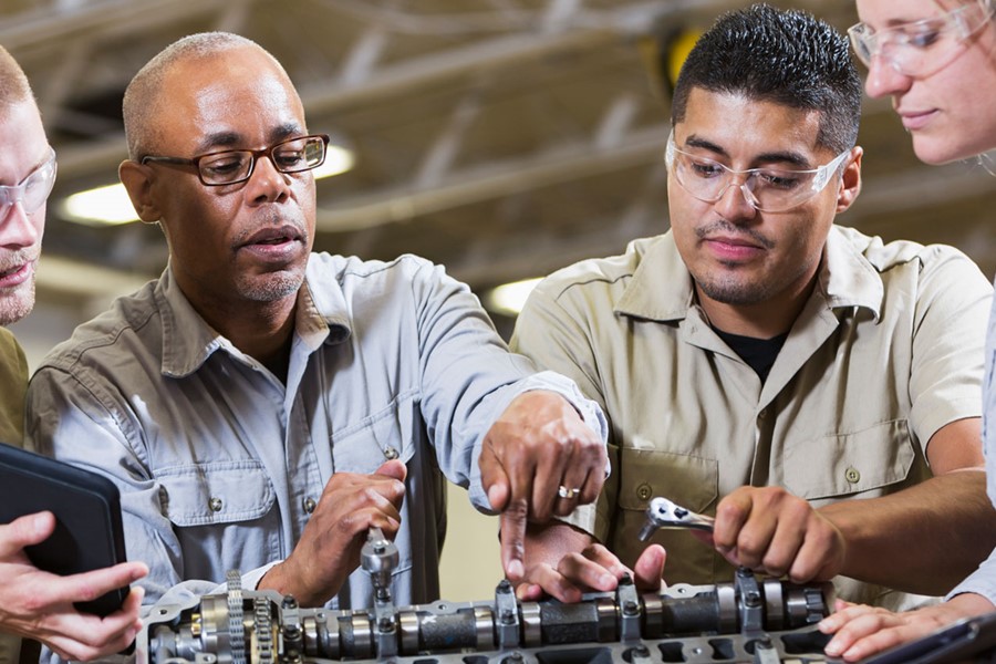 Vocational Class, Learning To Repair Gasoline Engine