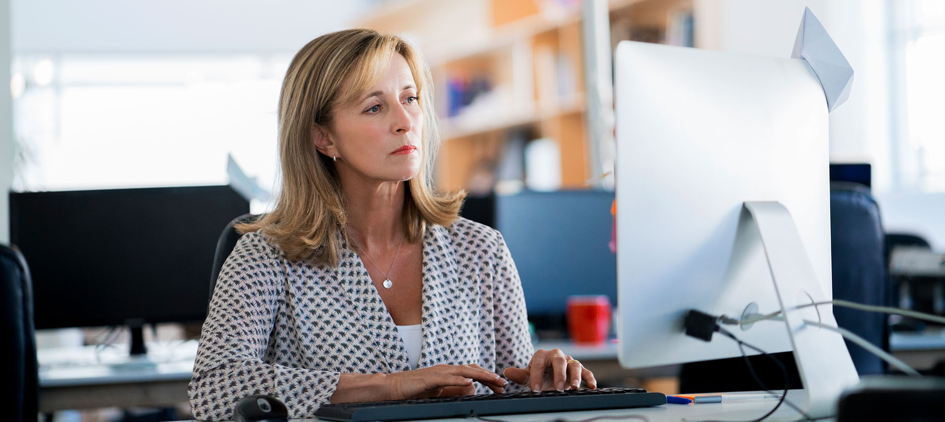 Woman Computer Review