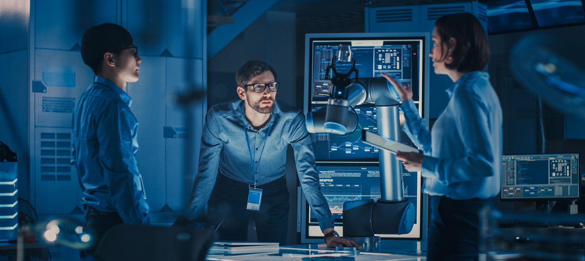 IT Engineers In Meeting